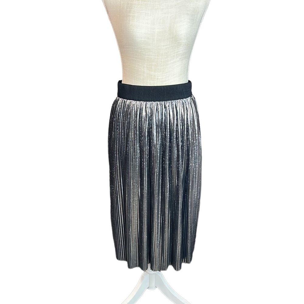 NWT Lenny B Paris Below Knee Midi Skirt Silver Metallic Flowy Womens Size M
